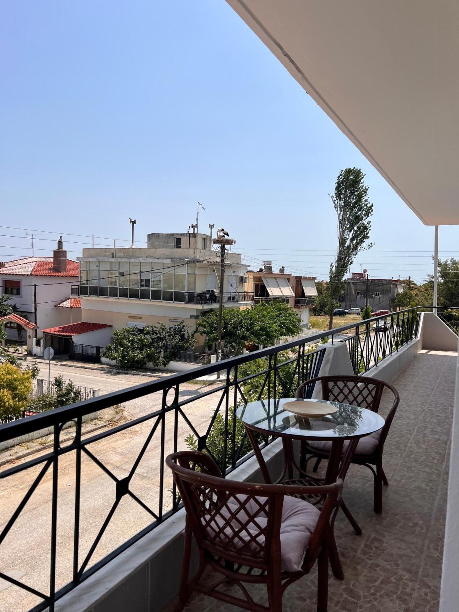 Dimitra House Entire Apartment With Balcony And View Pherrai ภายนอก รูปภาพ