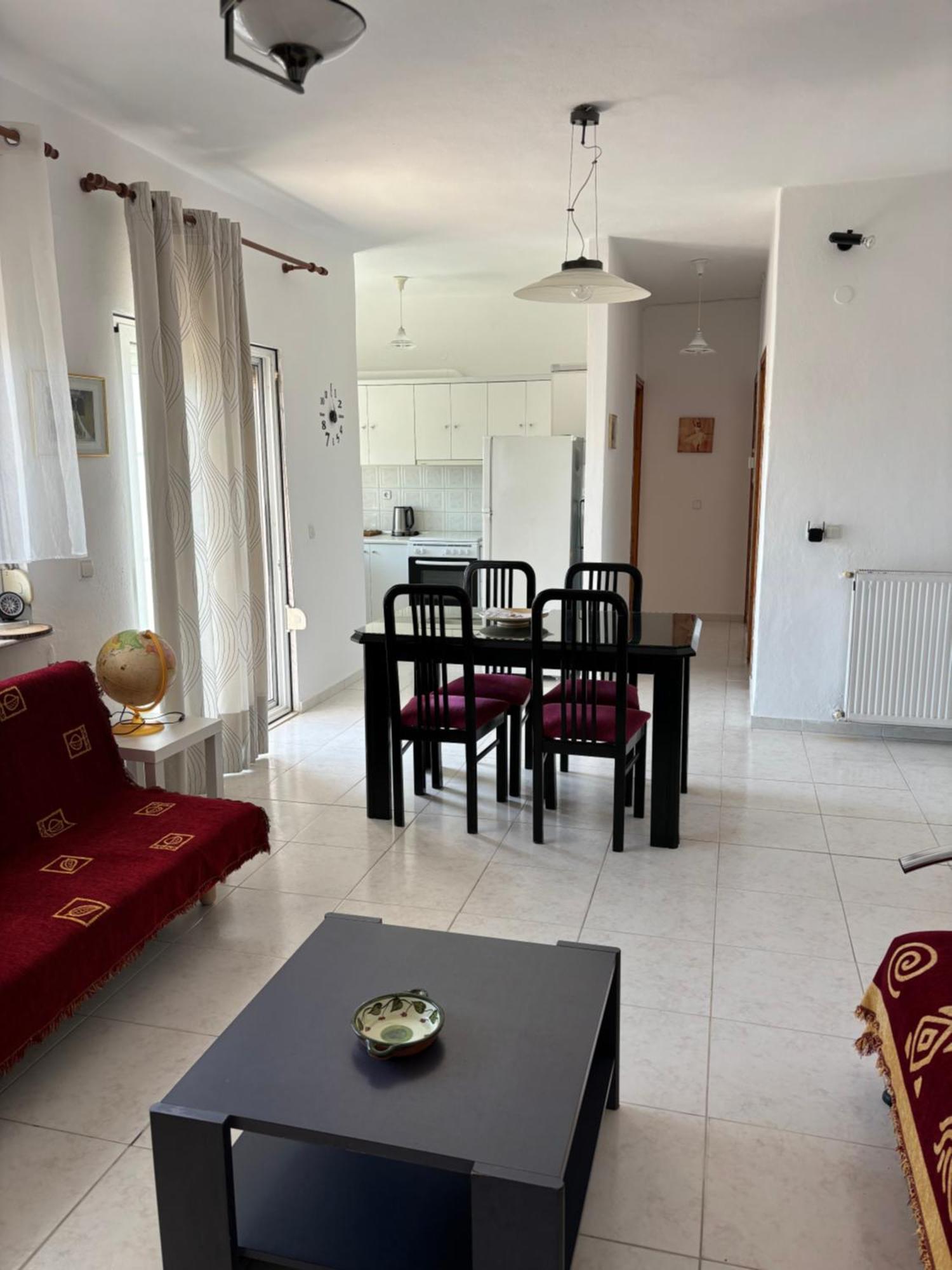Dimitra House Entire Apartment With Balcony And View Pherrai ภายนอก รูปภาพ
